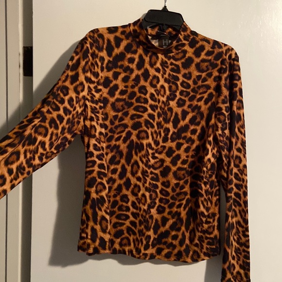 Sz 2x mock neck lightweight top - Picture 1 of 4